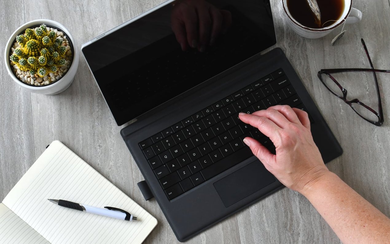 coach working laptop notebook